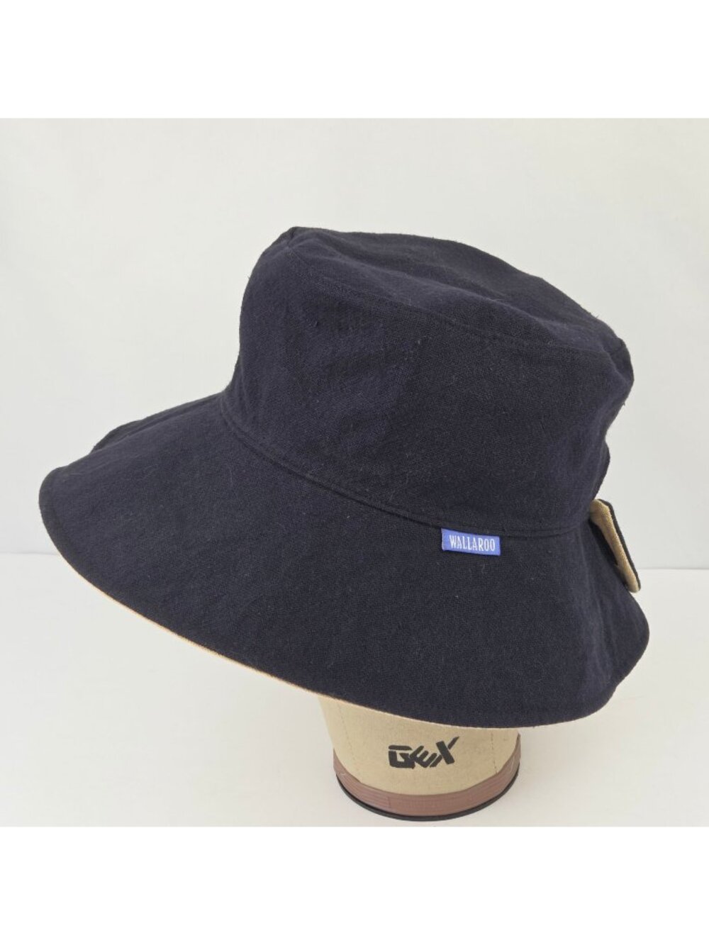 Wallaroo Reversible Resort Hat Tan & Black Wide Brim Sun Protection Cotton Blend